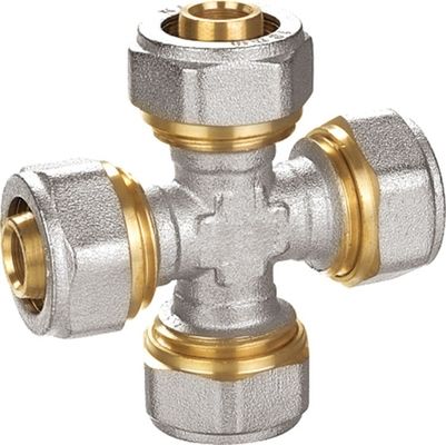 Dispositifs en laiton pex-al-pex plaqués au nickel à sable PF5010 de même diamètre à quatre voies pour la technique de traitement